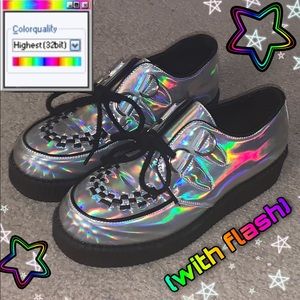 holographic creepers